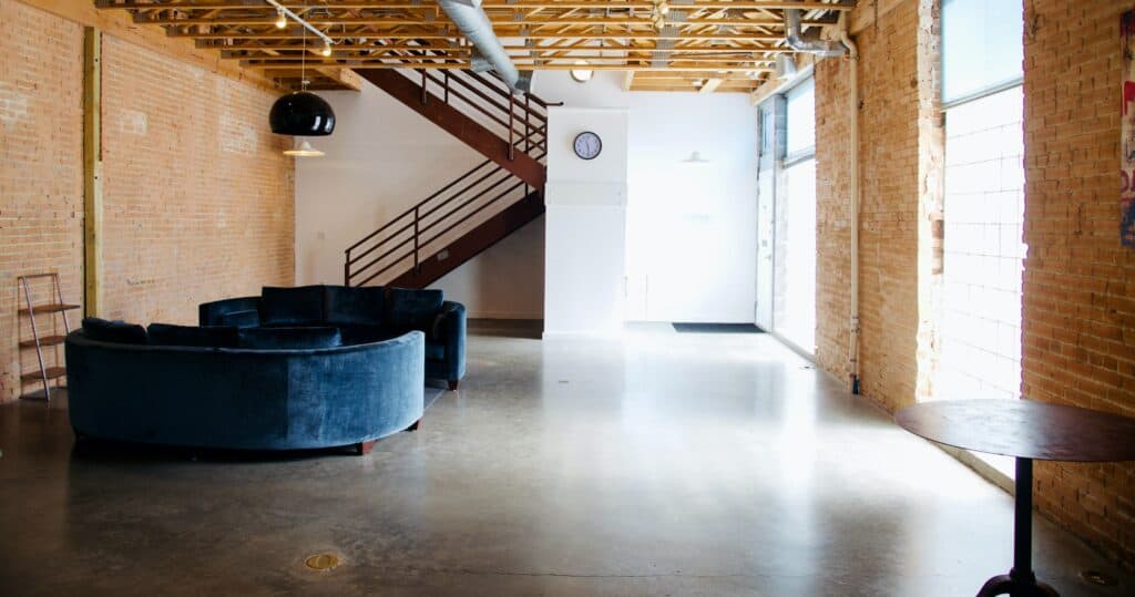 Vintage Loft, Exposed brick & Glassblock dallas rental