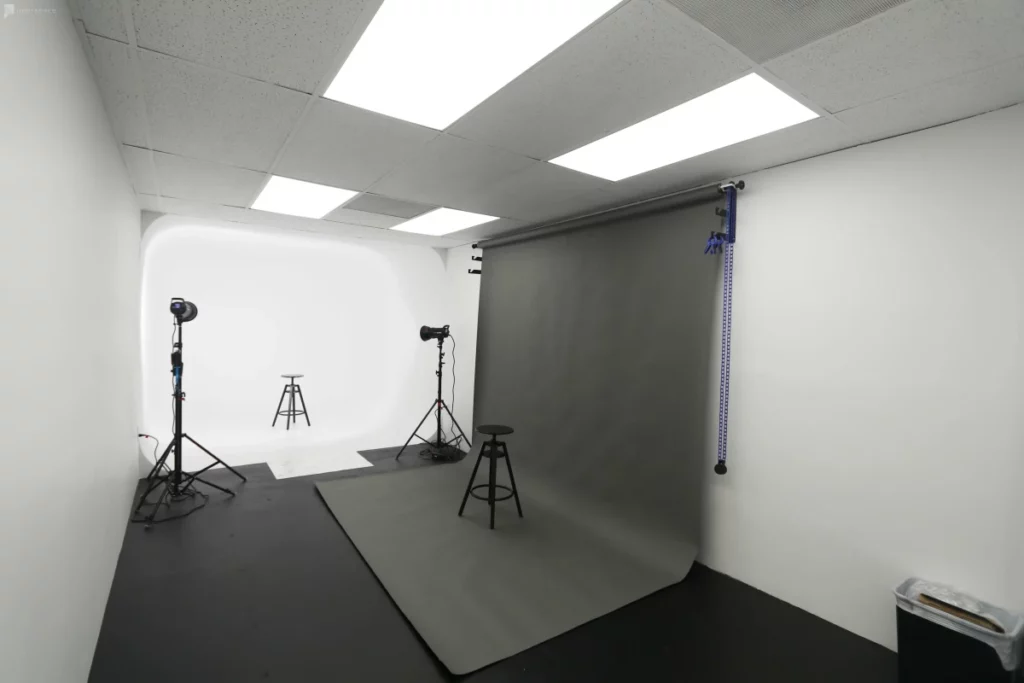 how to set up a photography studio