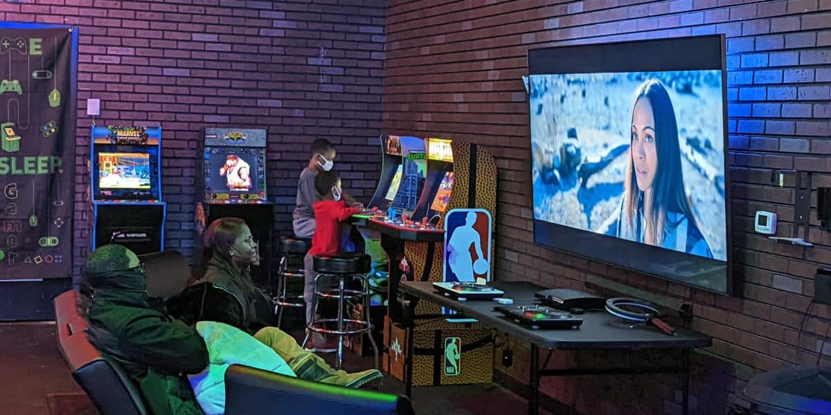 12 Unique Teenage Birthday Party Ideas In Winter - Peerspace