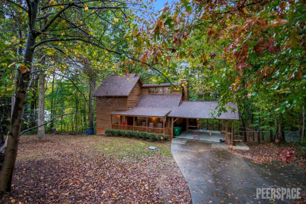 a peachtree corners cabin in the woods