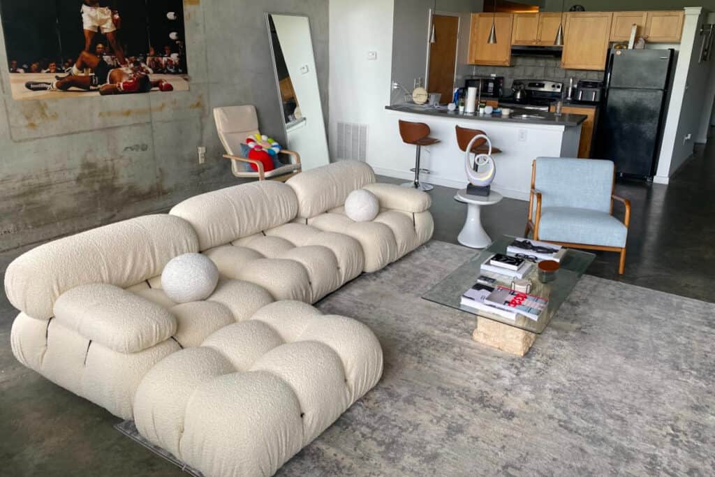 minimalist concrete loft in atlanta