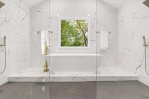 13 Creative Shower Photoshoot Ideas | Peerspace