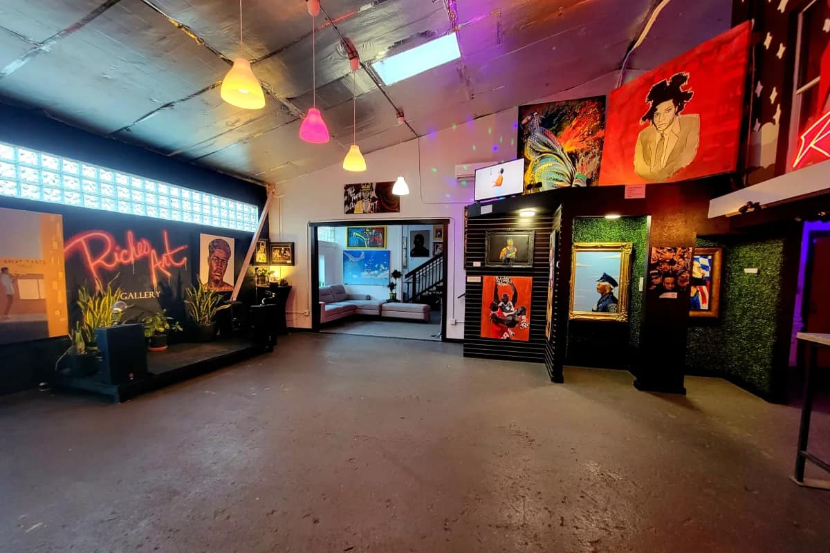 Urban Contemporary Art gallery