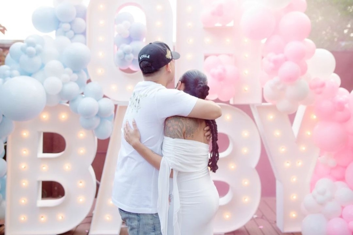 30+ Creative Gender Reveal Ideas for Every Setting & Surprise | Peerspace