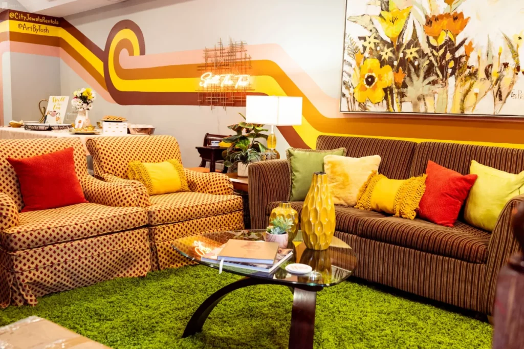 We’re obsessing over this Los Angeles studio that brings together futuristic tech with a retro sensibility. The Time Machine comprises five sets, including a neon tropical diner, a 70s golden room, and a disco club. You can take tons of incredible, distinct vintage-inspired shots here that will not only look amazing, but that will transport your viewers to another era. Unsurprisingly, this studio gets a lot of love from the Peerspace community! Here is just one of its many glowing reviews as an example: “This was the best experience I have ever had. Thank you so much for having us because this space is PERFECT!” See if for yourself on Peerspace!