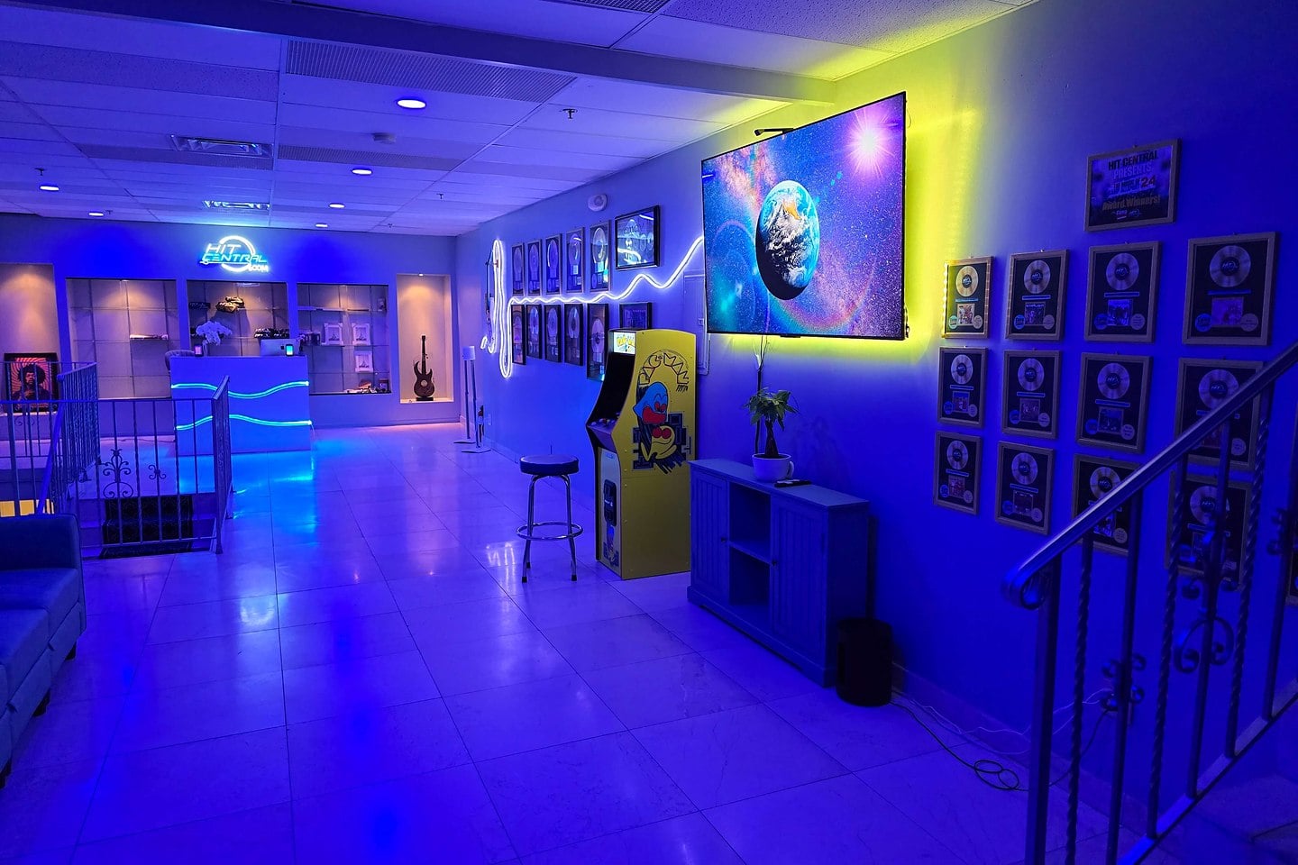 Stylish decor for a Los Angeles bar and bat mitzvah party