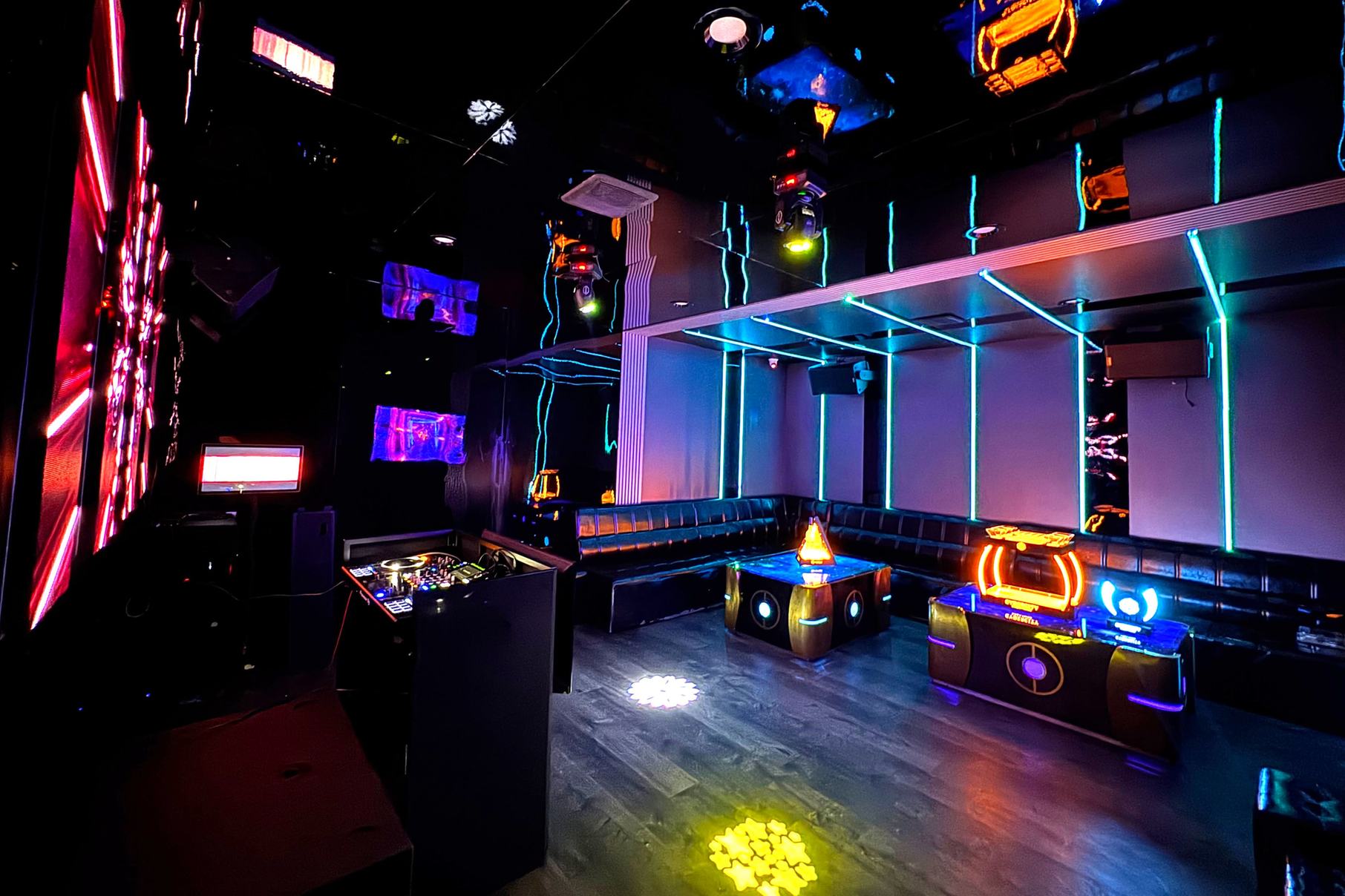 Elegant bar and bat mitzvah party setup in New York City