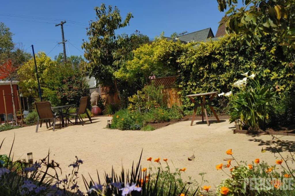 berkeley Gorgeous 
spacious outdoor patio