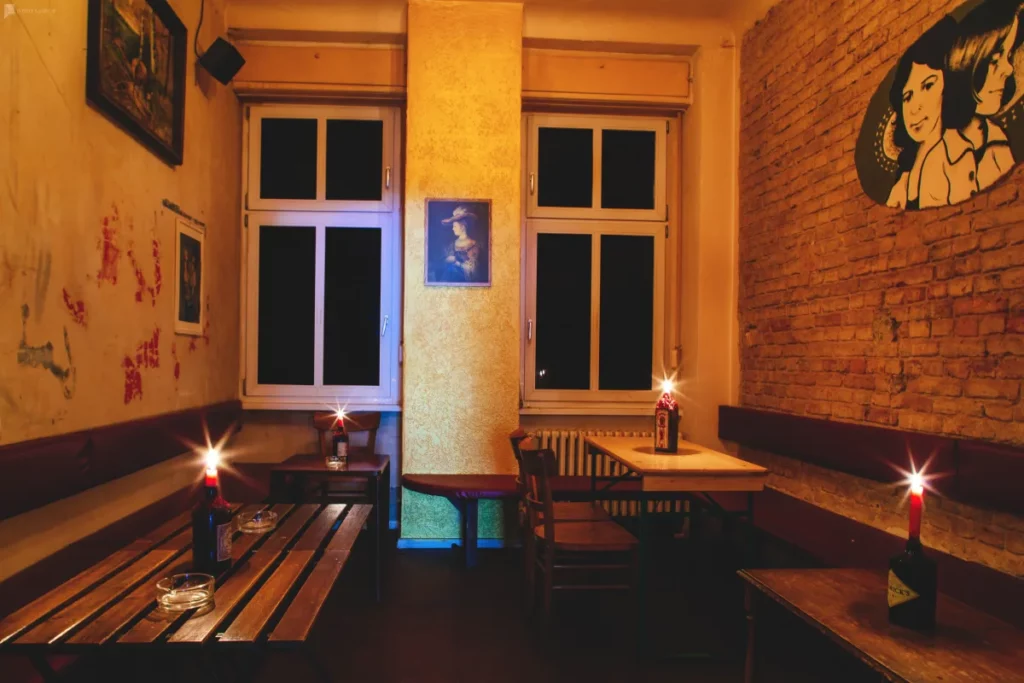 cozy bar in berlin rental
