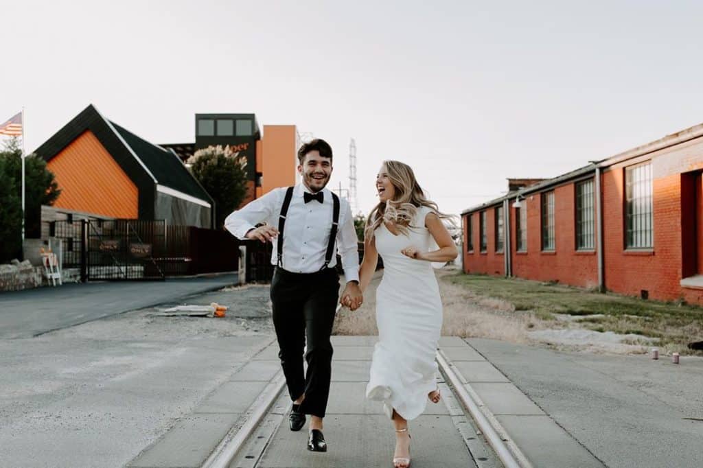 The 9 Best Wedding Photographers in Louisville, KY | Peerspace