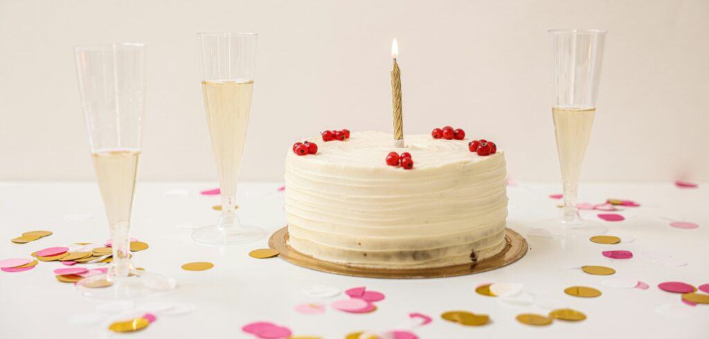 9 Unforgettable 70th Birthday Party Ideas  | Peerspace