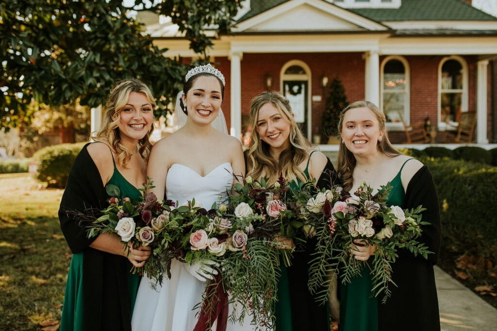 How & Where to Rent an Airbnb Wedding Venue in Rhode Island (2026) | Peerspace