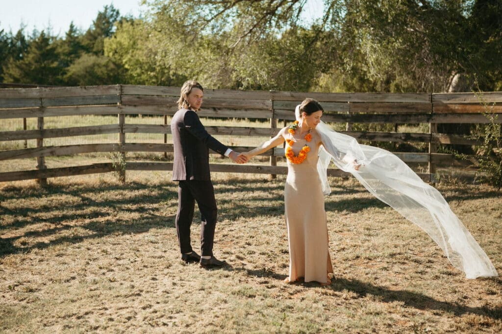 How & Where to Rent an Airbnb for a Wedding Venue in Oklahoma | Peerspace