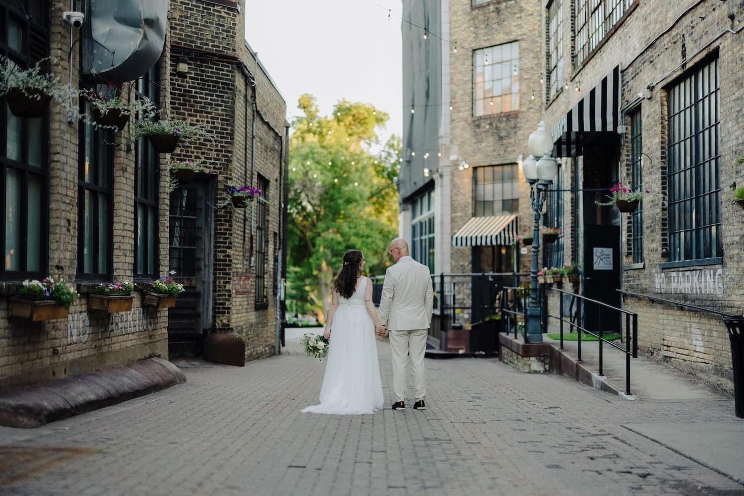 What’s Like an Airbnb for a Wedding in Iowa? (2026) | Peerspace
