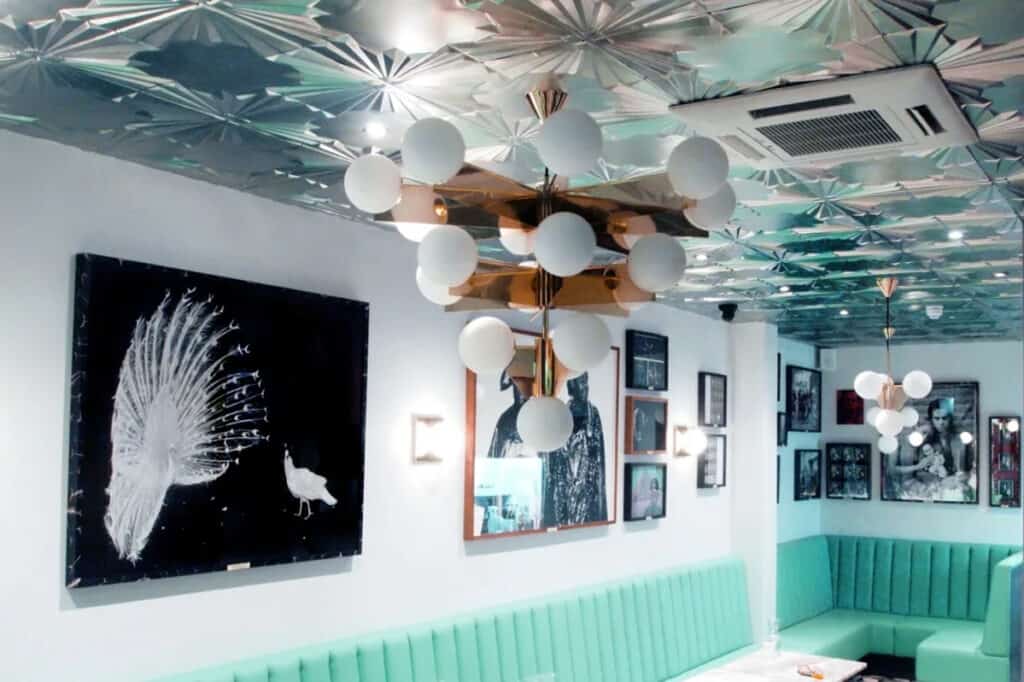 brighton cafe with art-deco inspo