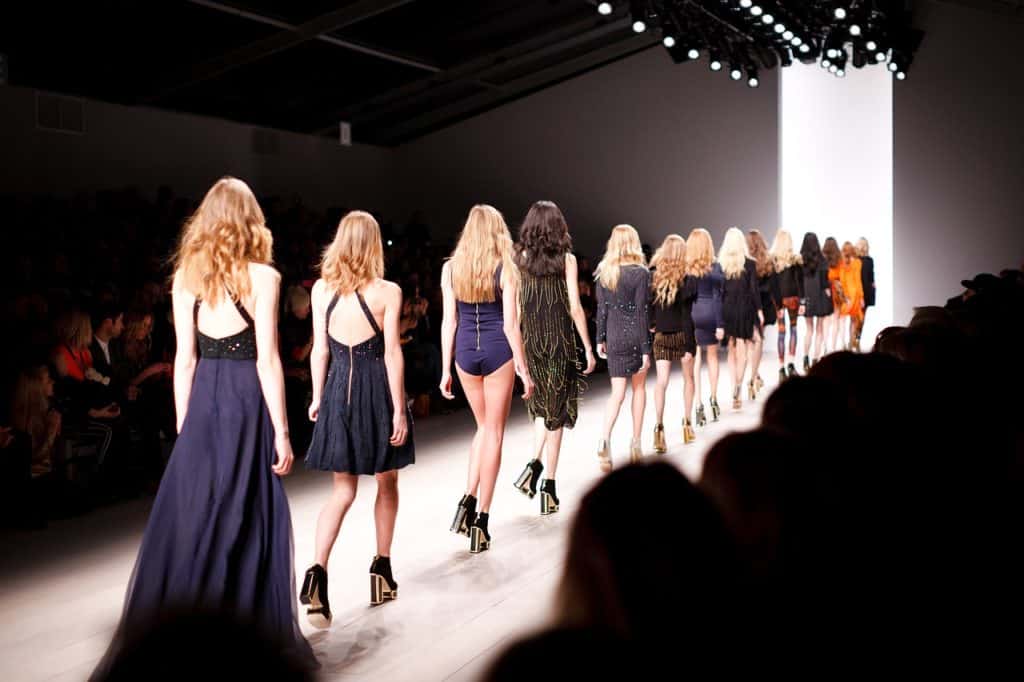 Everything You Should Put on Your Fashion Show Checklist (2025) | Peerspace