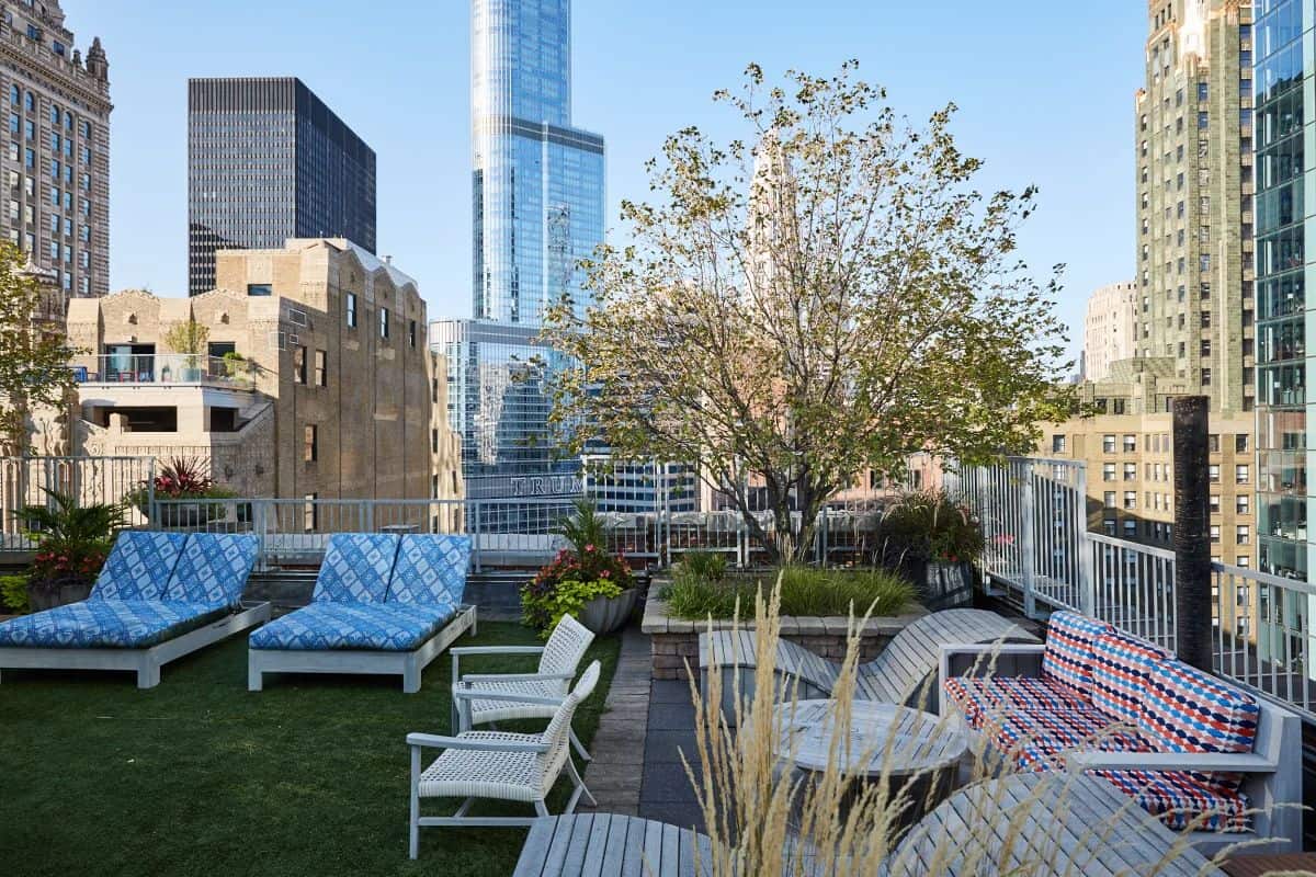 rooftop luxury lounge in west loop