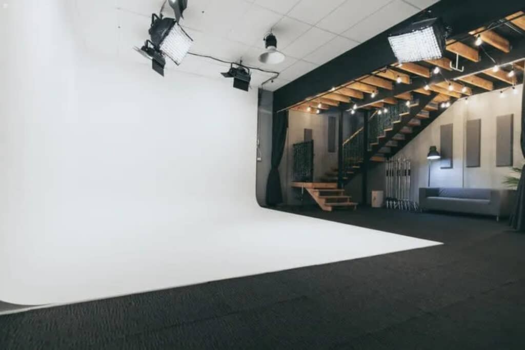 Spacious & Versatile Studio with Pre- Lit Cyclorama