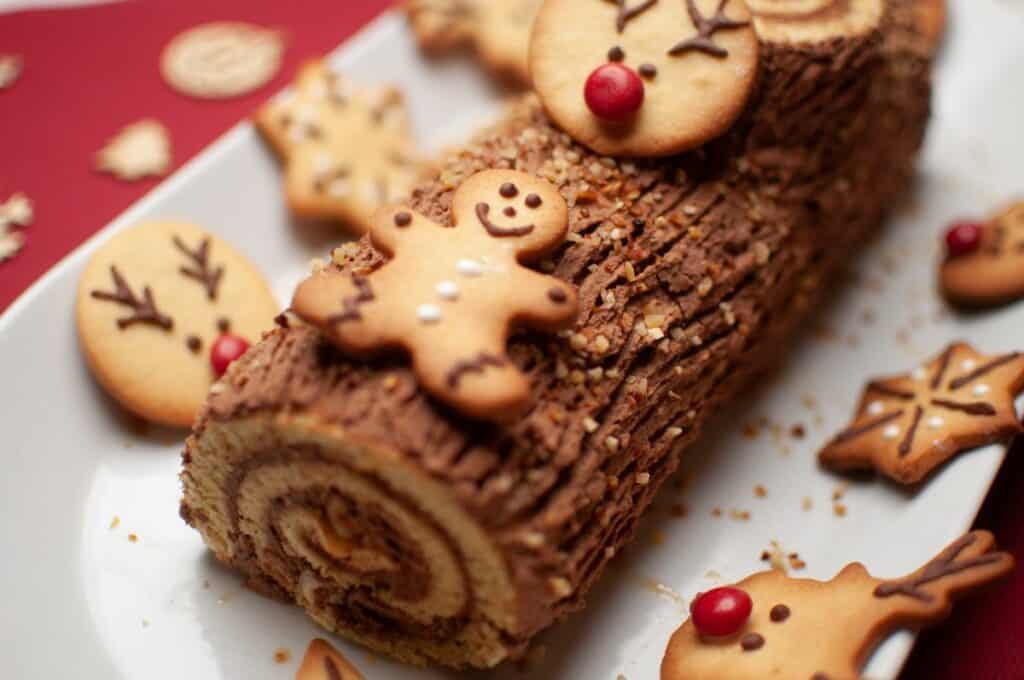 christmas eve party ideas yule log