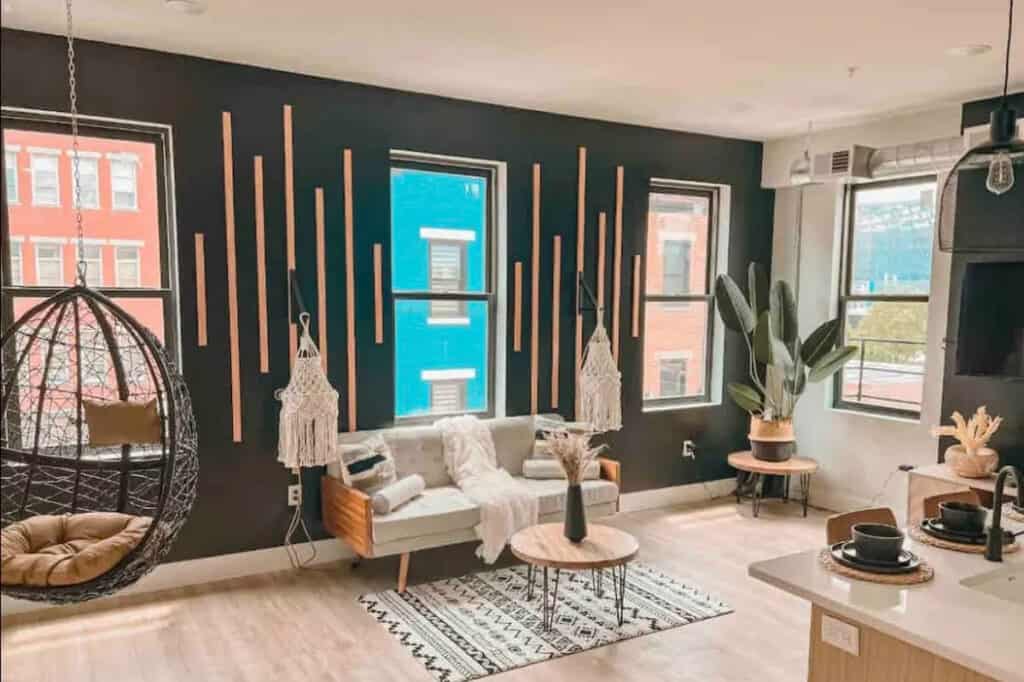 12 Indoor Photoshoot Locations in Cincinnati Peerspace