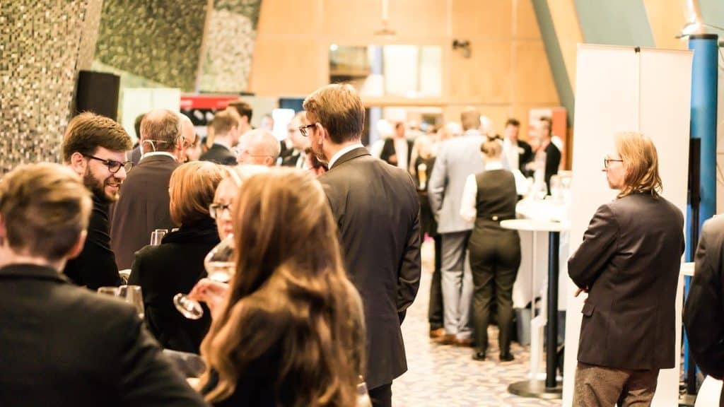 9 Motivating Sales Training Ideas | Peerspace