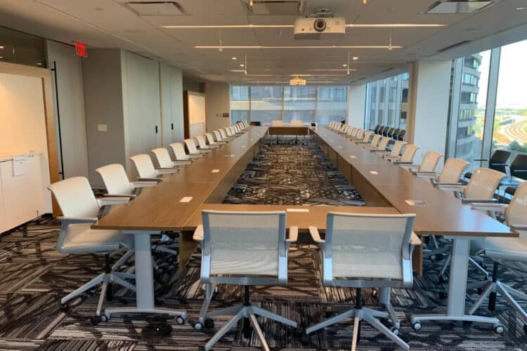 Here’s How and Where to Rent a Conference Room for a Day (2024) Peerspace