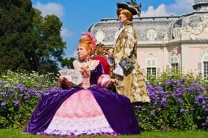 10 Great Masquerade Party Ideas | Peerspace