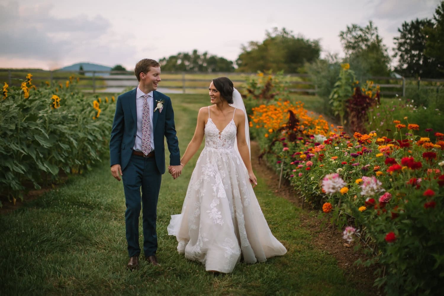 How & Where to Rent an Airbnb Wedding Venue in Tennessee | Peerspace