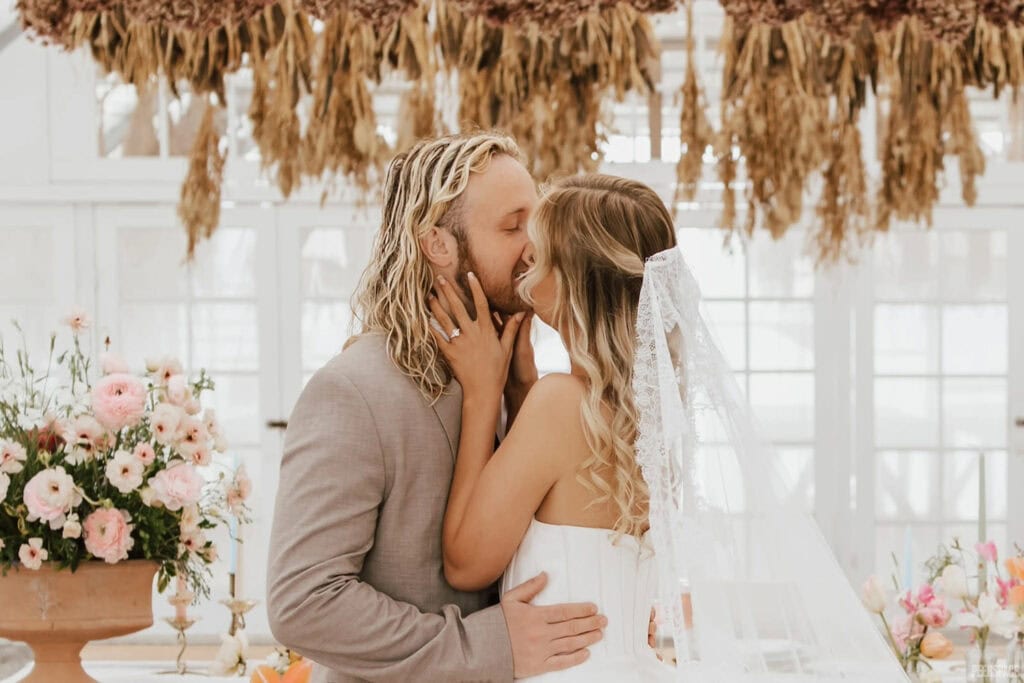 How & Where to Rent an Airbnb for a Wedding Venue in Utah | Peerspace