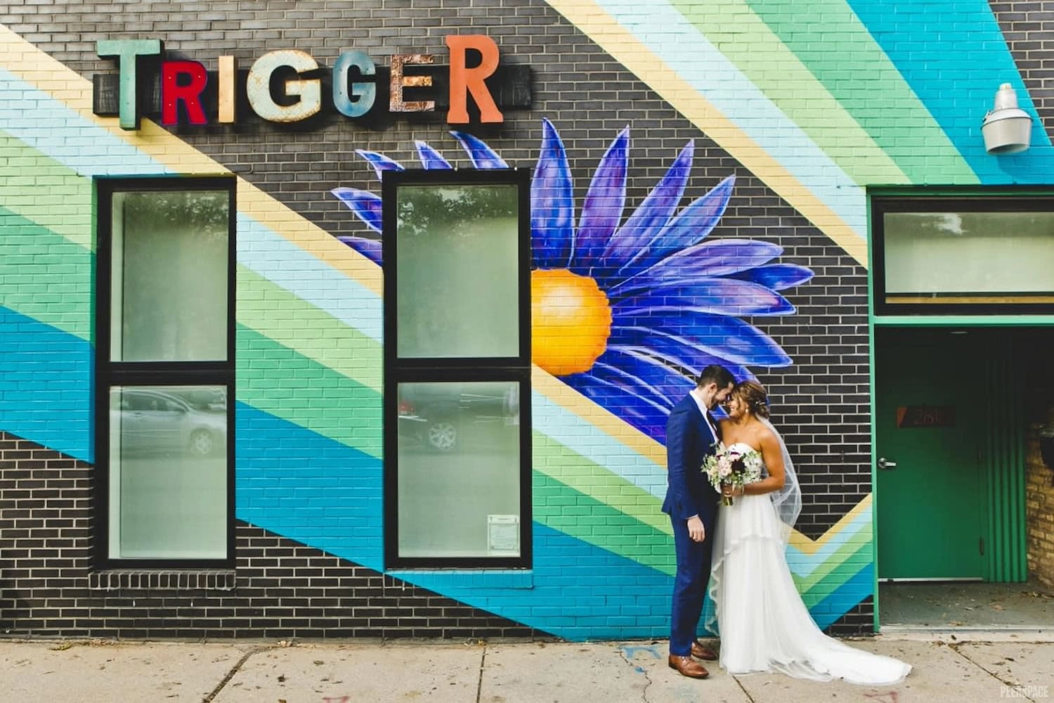 How and Where to Rent an Airbnb for a Wedding in Michigan | Peerspace