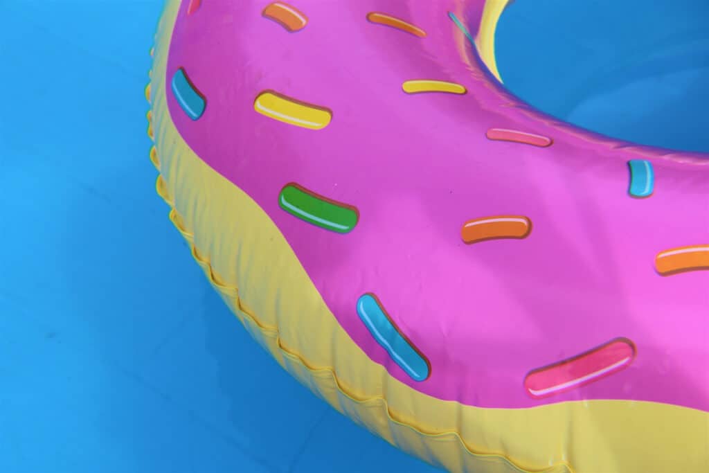 donut pool float