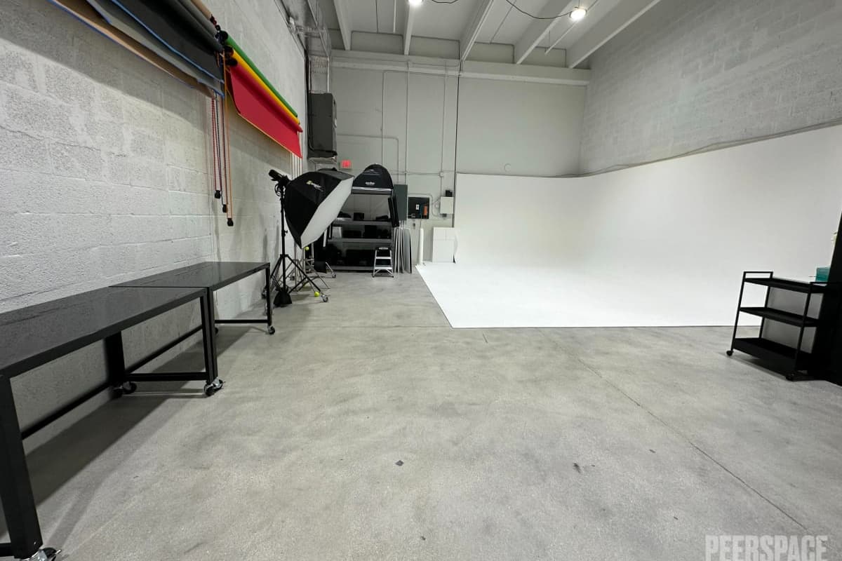 9 Best Places to Find Camera Equipment Rentals in Miami | Peerspace