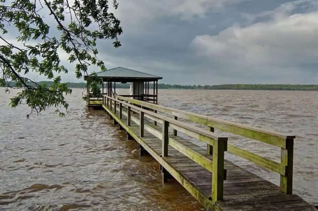 Lake Photoshoot Ideas