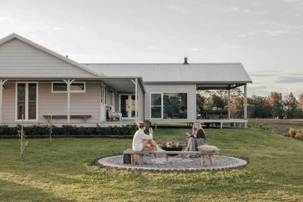 How & Where to Rent an Airbnb for an Anniversary (2026) | Peerspace