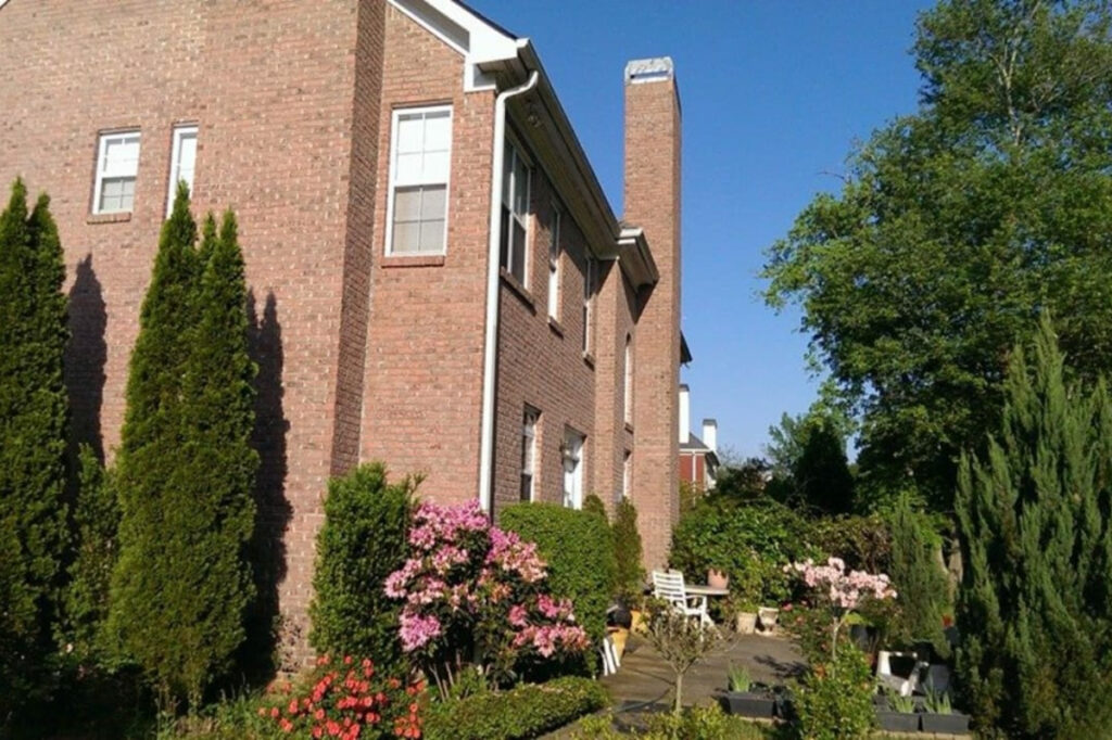 old world english garden home