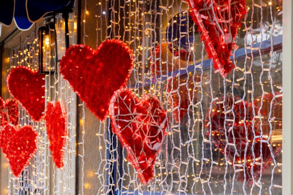 Galentines decoration ideas for lighting, red hearts with string lights