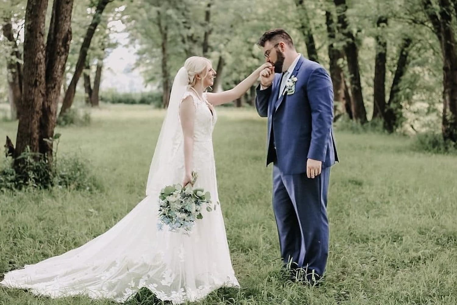 How & Where to Rent an Airbnb for a Wedding Venue in Alabama | Peerspace