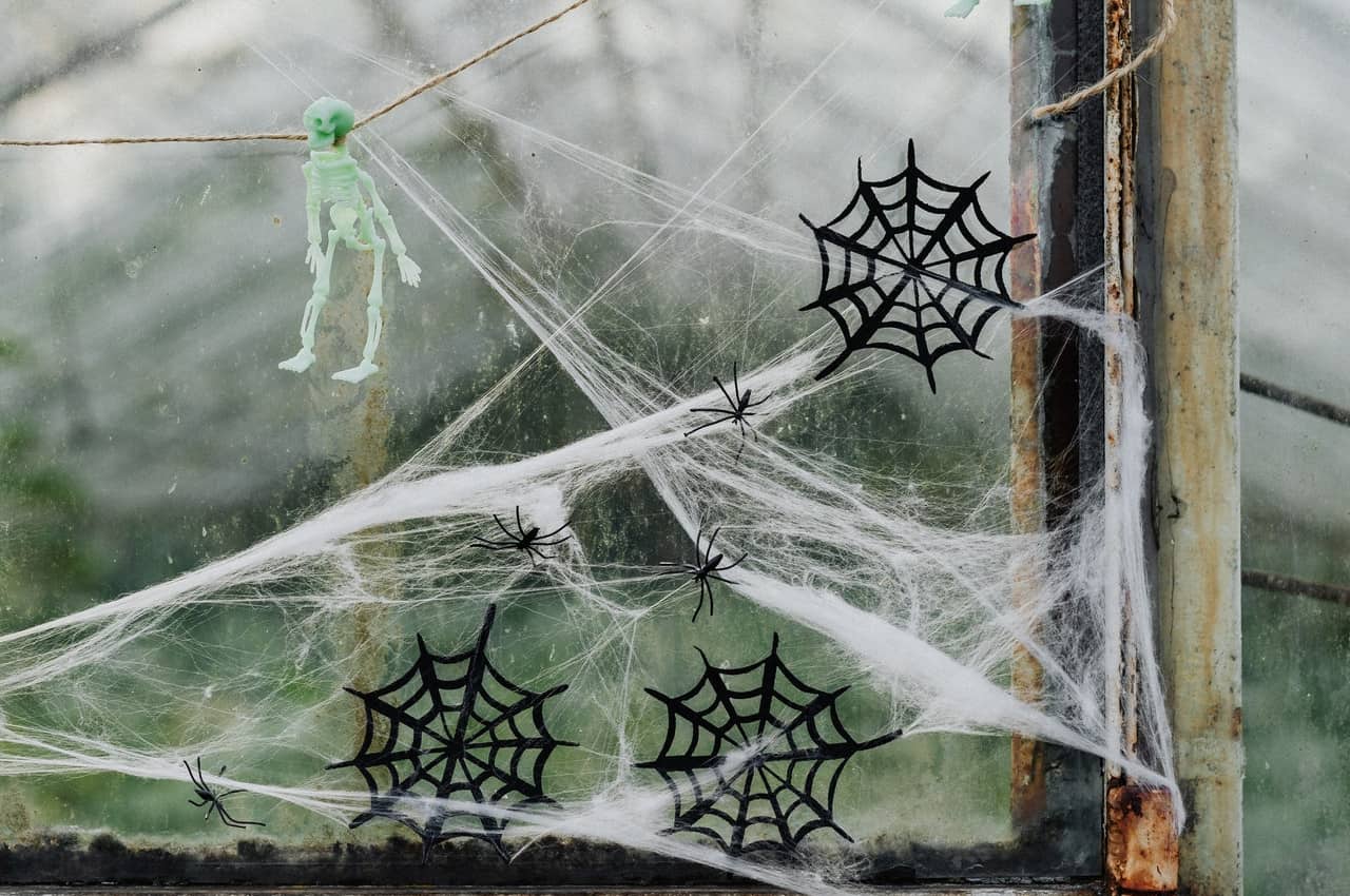 13 Spooky Halloween Ideas During COVID - Peerspace