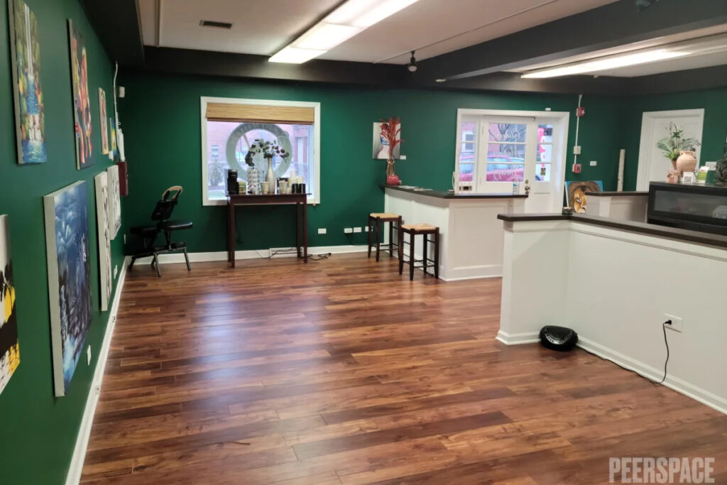 Beautiful Rare Find Downtown Gallery