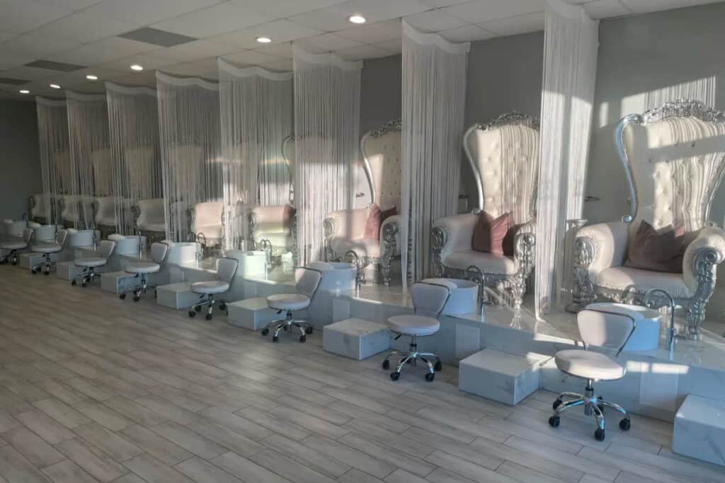 Salon and Spa Located in Midtown