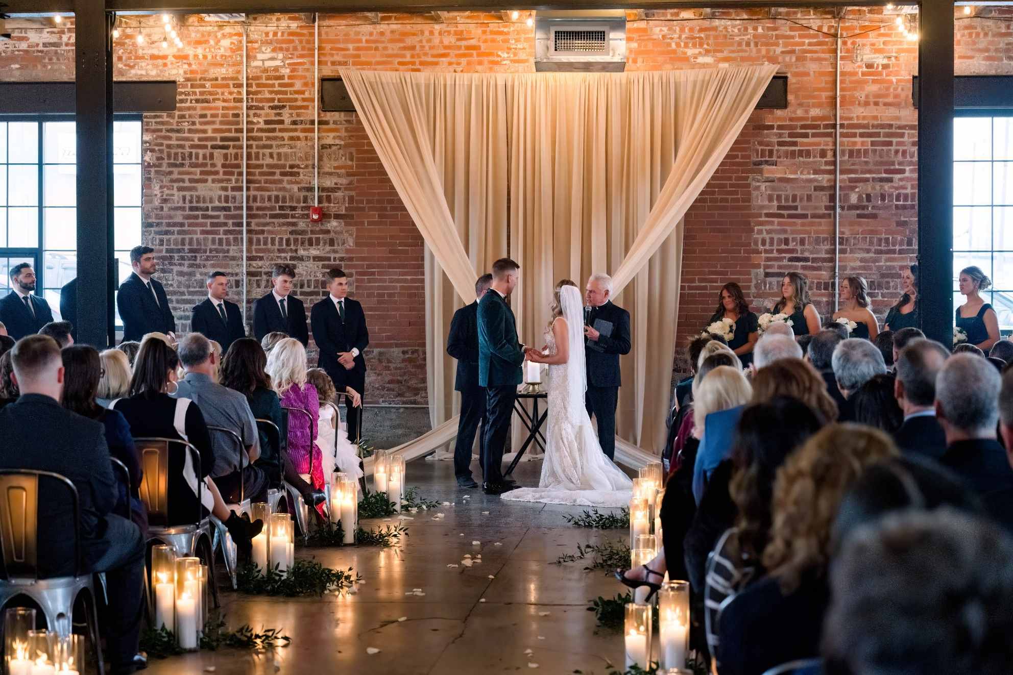 Top 4 Wedding Planners in Fort Wayne | Peerspace