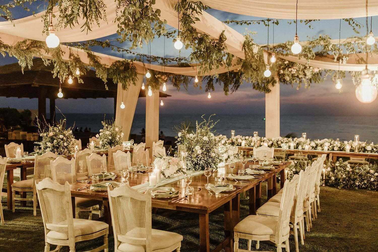 Couple meeting an Indian wedding planner in Miami to plan their traditions