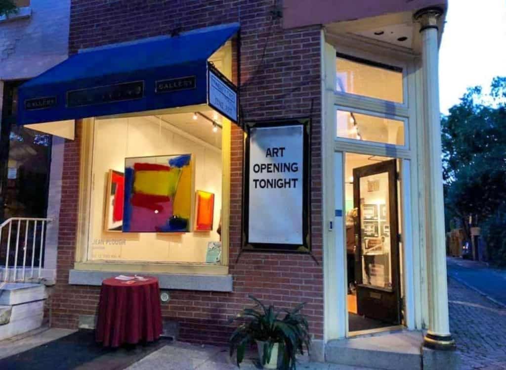 intimate Center City art gallery with great light philadelphia rental