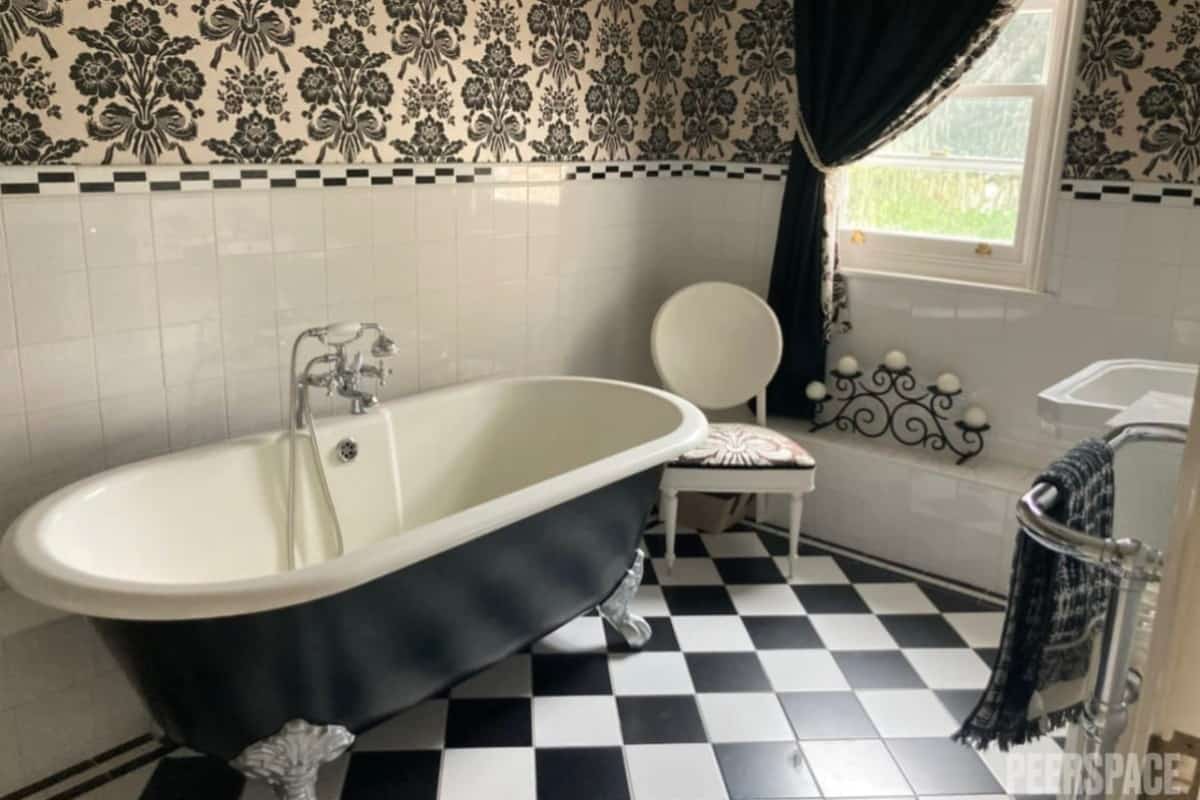 12 Gorgeous Indoor Photoshoot Locations in Essex, UK | Peerspace
