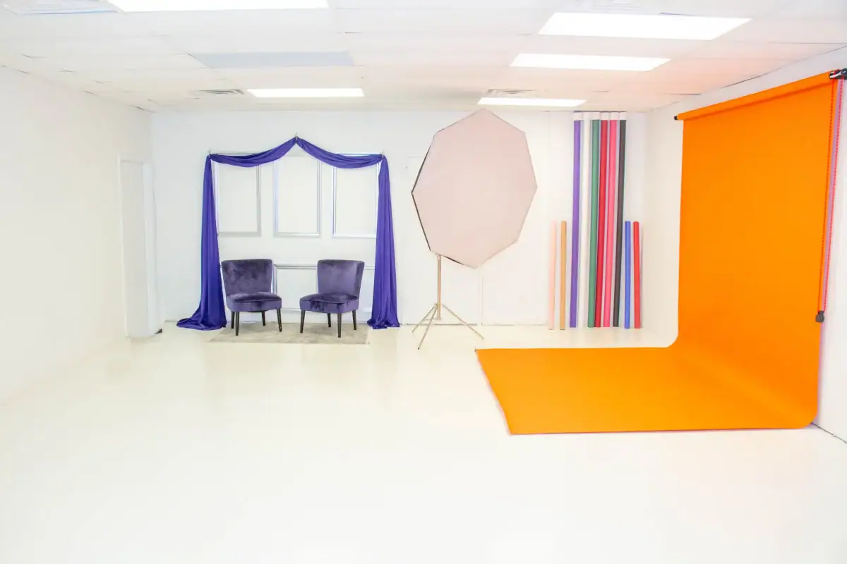 12 Indoor Photoshoot Locations in Jacksonville Peerspace