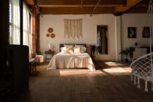 13 Classy Boudoir Photoshoot Ideas (2025) | Peerspace