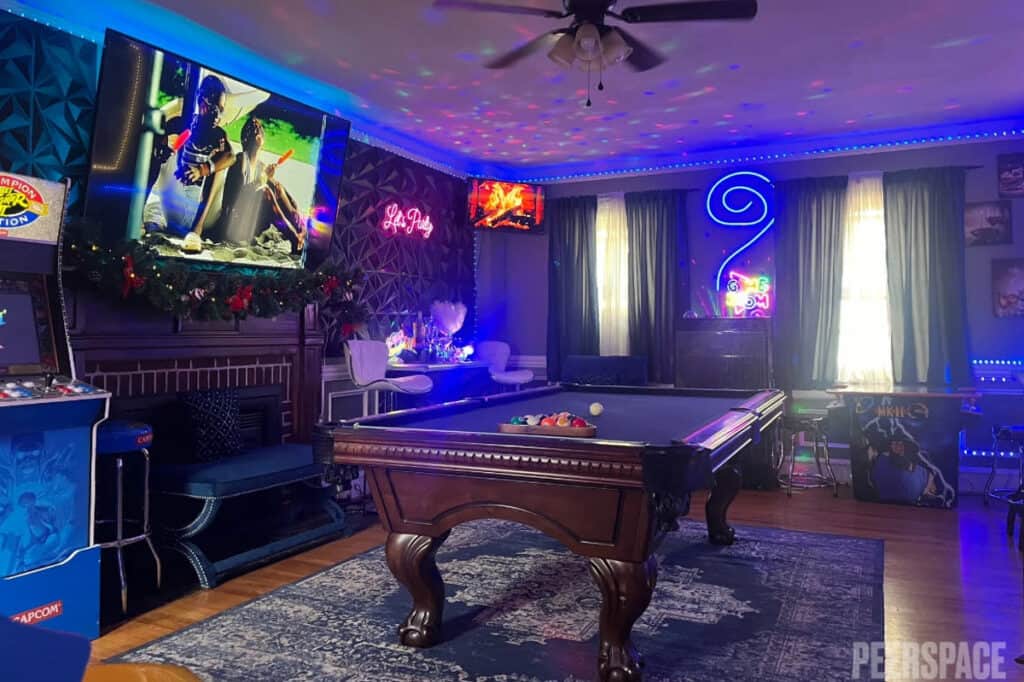 Event space With Karaoke Room / Game Room