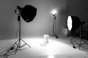 13 Creative Lip Gloss Photoshoot Ideas | Peerspace