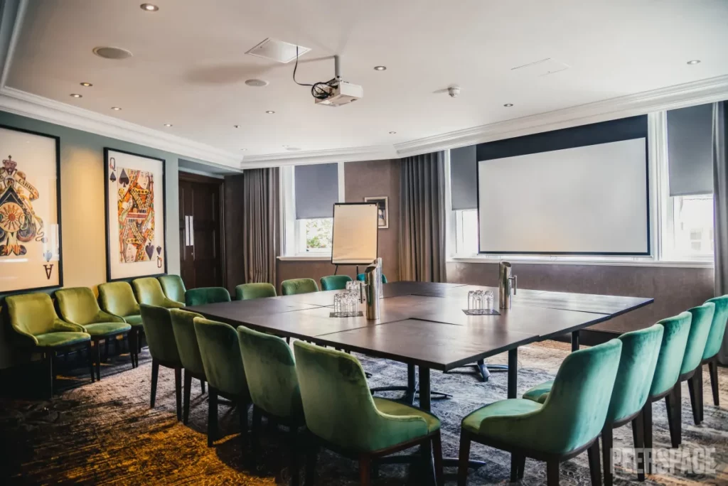 private lux dining room in a casino