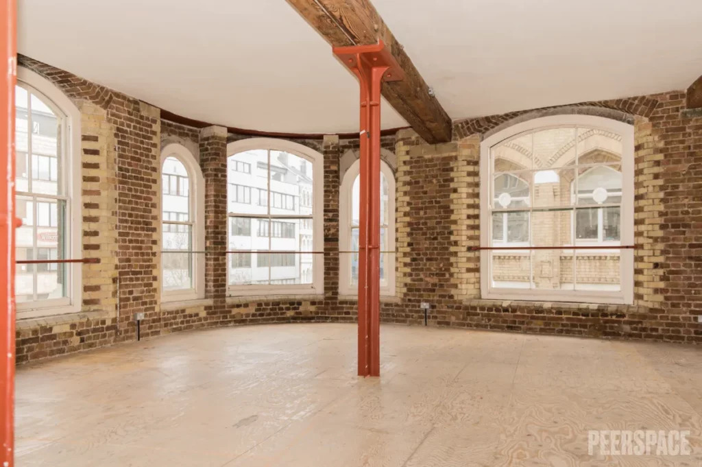 Loft-style Blank Canvas with Exposed Brickwork